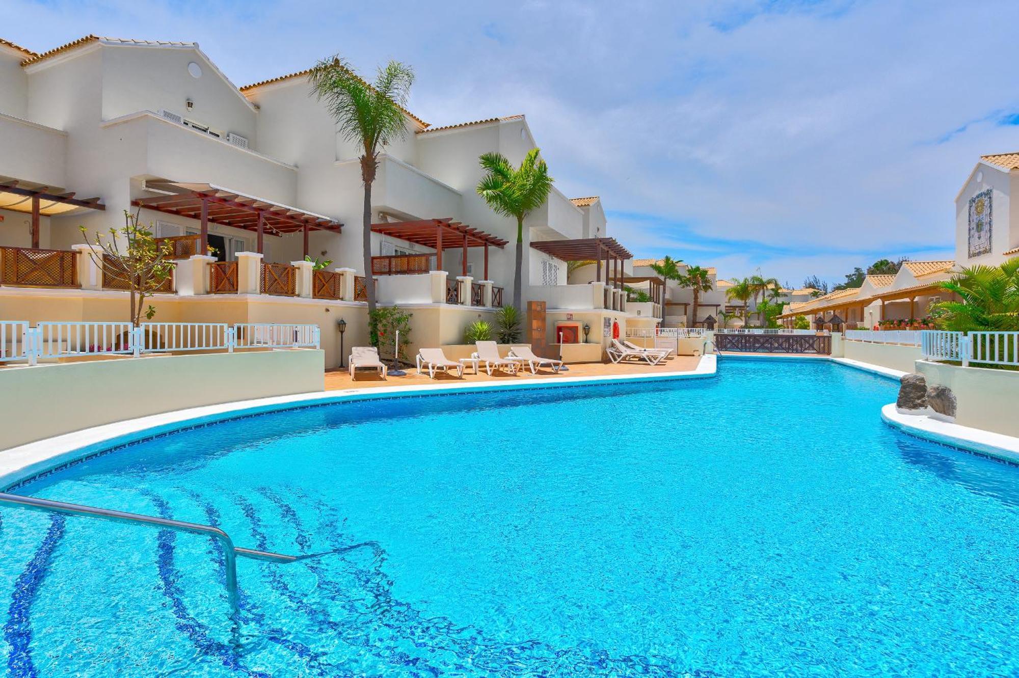 Chalet Golf Playa De Las Americas 2 Arona  Exterior photo